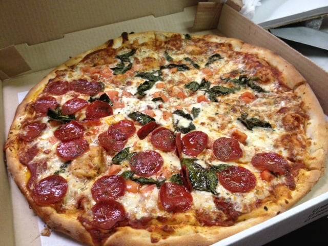 Jomaa Brothers Pizza | restaurant | 1974, 626 Chestnut St, Toledo, OH 43604, USA | 4192554235 OR +1 419-255-4235