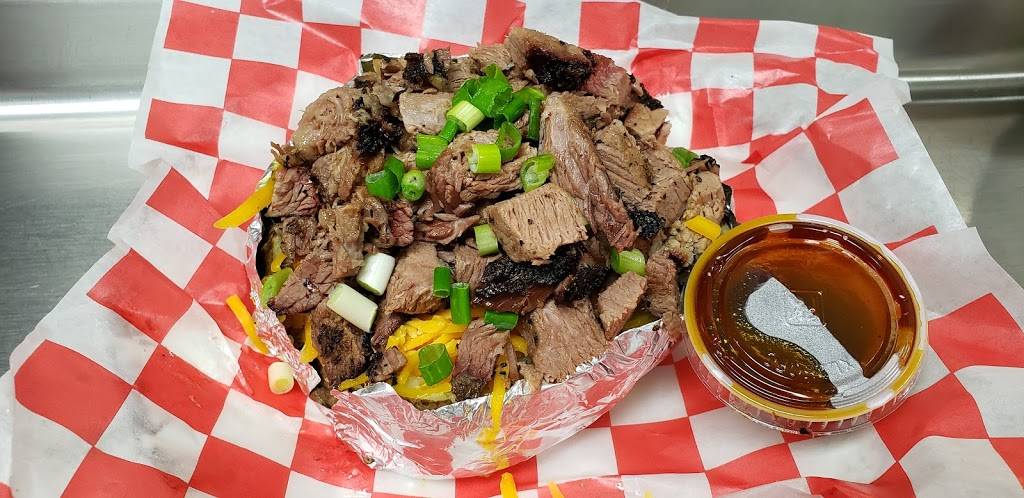 Smoken Honey House | restaurant | 8801 N Loop E Fwy, Houston, TX 77029, USA | 7136740057 OR +1 713-674-0057