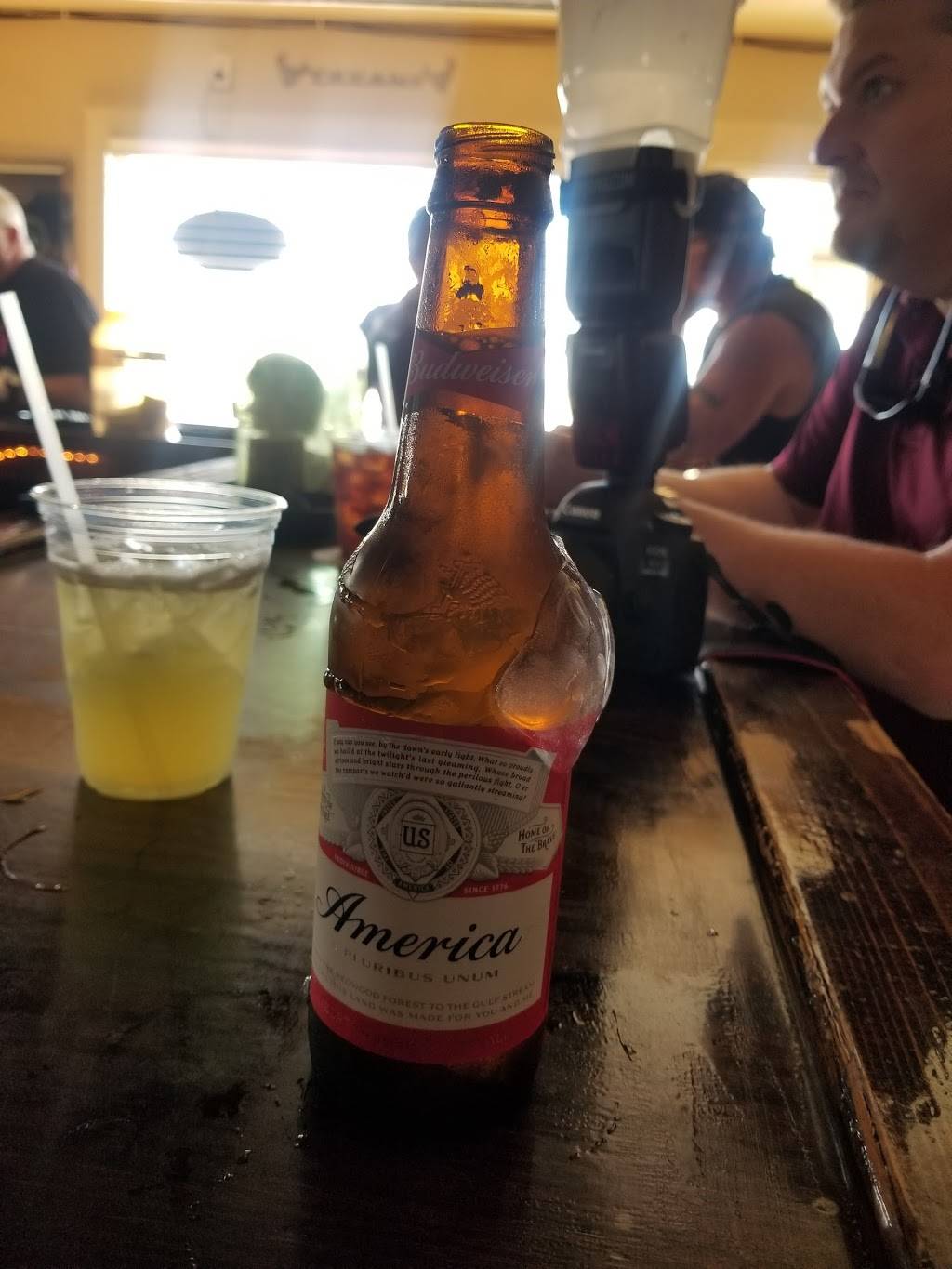 Waters Edge | restaurant | 7827 2nd St, Hitchcock, TX 77563, USA | 4099865500 OR +1 409-986-5500