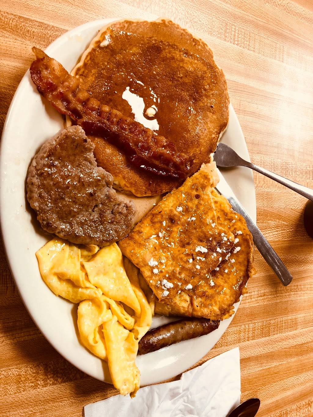 Swedish Inn | restaurant | 12678 Lake Blvd, Lindstrom, MN 55045, USA | 6512572571 OR +1 651-257-2571