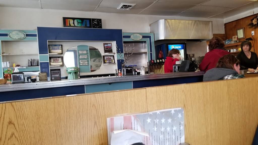 Knotty Pine Restaurant Llc | night club | 801 N Royal Ave, Front Royal, VA 22630, USA | 5406353064 OR +1 540-635-3064