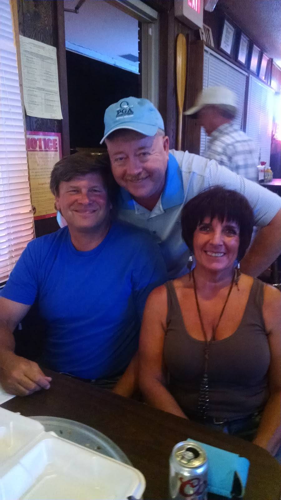 Barneys Pizza | restaurant | 218 W Morton Ave, Jacksonville, IL 62650, USA | 2172451678 OR +1 217-245-1678