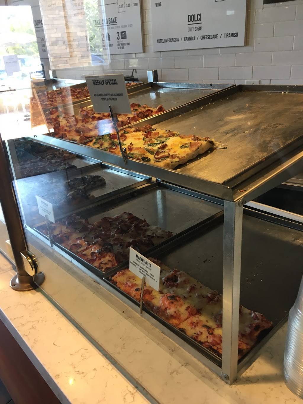 Napizza 4S Commons Town Center | restaurant | 10550 Craftsman Way #186, San Diego, CA 92127, USA | 8583121036 OR +1 858-312-1036