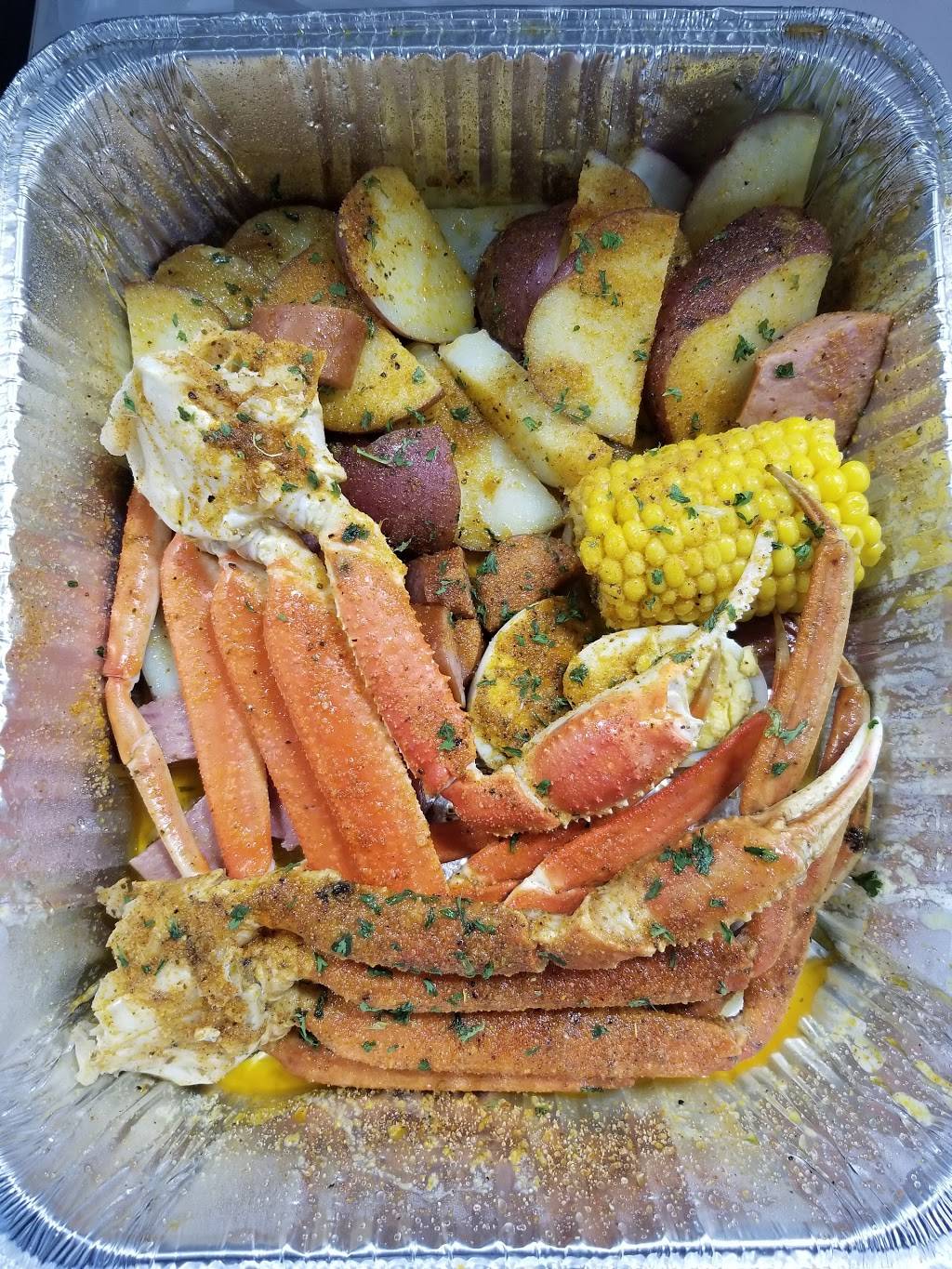 The Mad Crab Seafood & Wings | meal takeaway | 325 W Kennedy Blvd, Orlando, FL 32810, USA | 4079102717 OR +1 407-910-2717