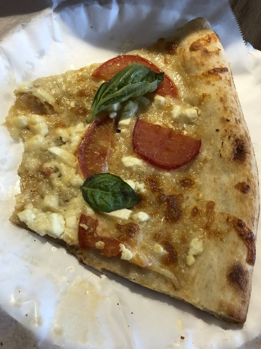 Mr. Moto Pizza House | restaurant | 1180 Rosecrans St #102, San Diego, CA 92106, USA | 6195018488 OR +1 619-501-8488