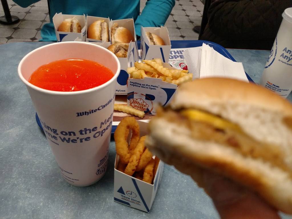 White Castle | restaurant | 37 NJ-17, Hasbrouck Heights, NJ 07604, USA | 2012886835 OR +1 201-288-6835