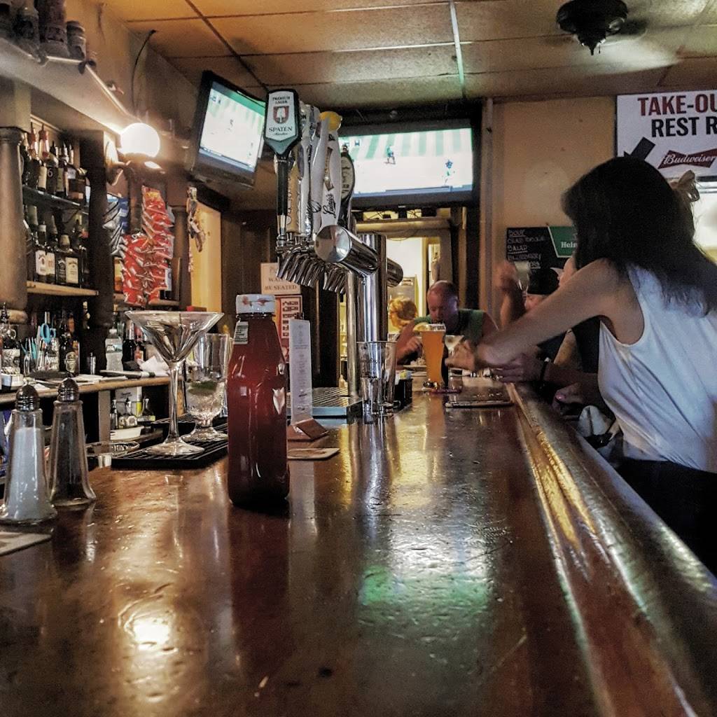 Gardenville Hotel | restaurant | 4726 Durham Rd, Pipersville, PA 18947, USA | 2157667733 OR +1 215-766-7733