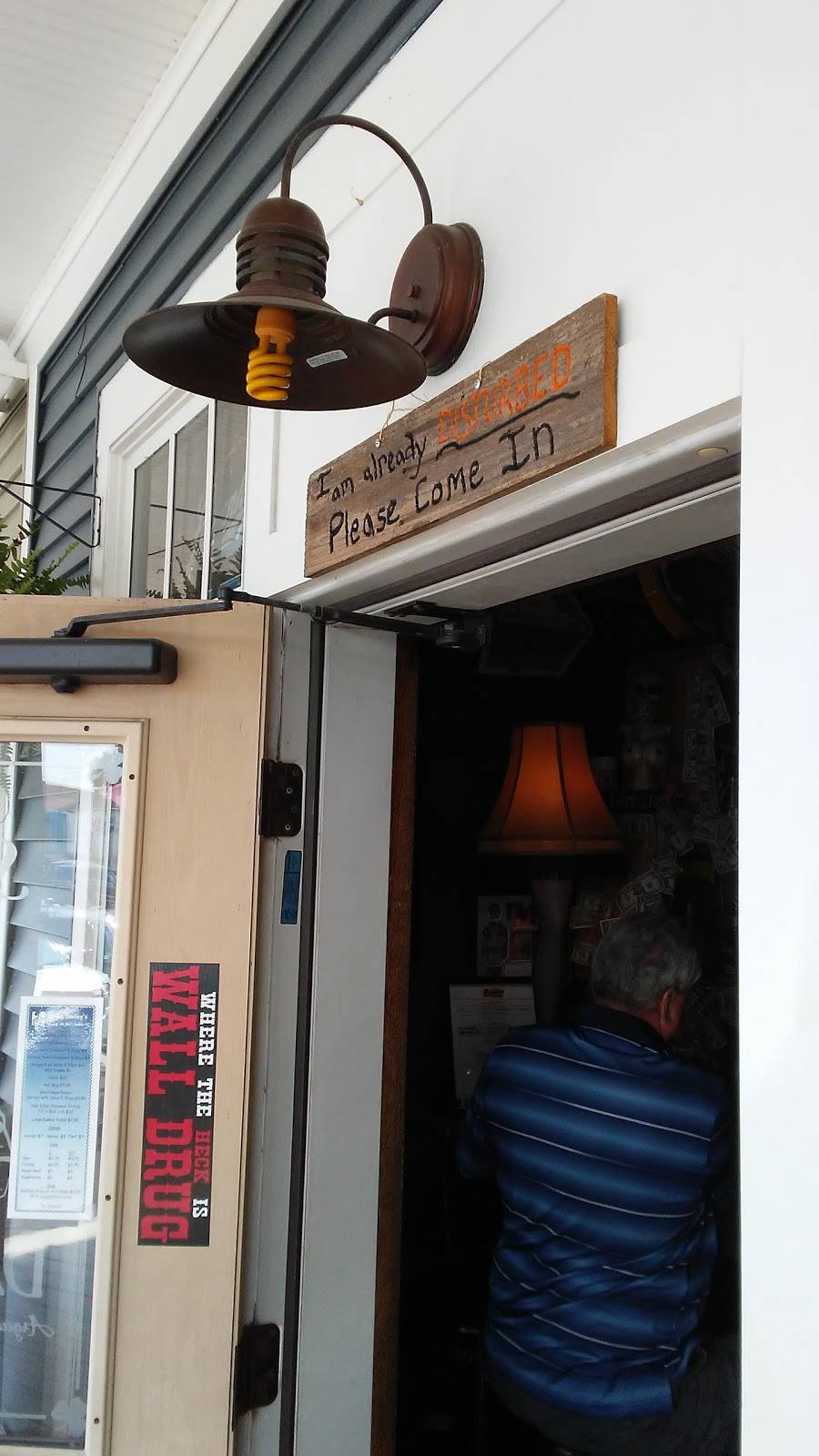 Spike Daileys | restaurant | 18 Central Ave, Dunkirk, NY 14048, USA | 7166729667 OR +1 716-672-9667