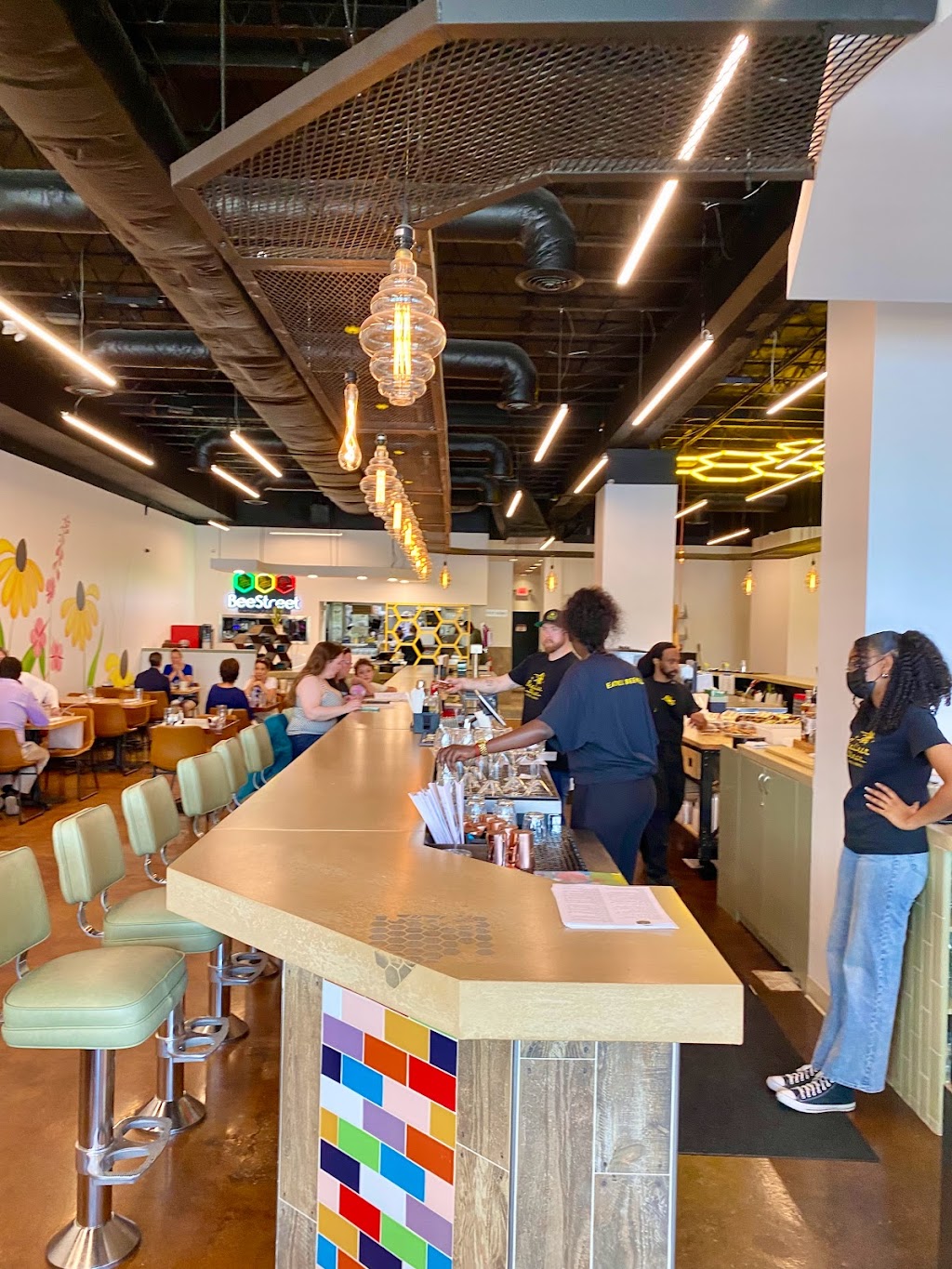 Bun Papa | meal takeaway | 3648 King St, Alexandria, VA 22302, USA | 7038880184 OR +1 703-888-0184