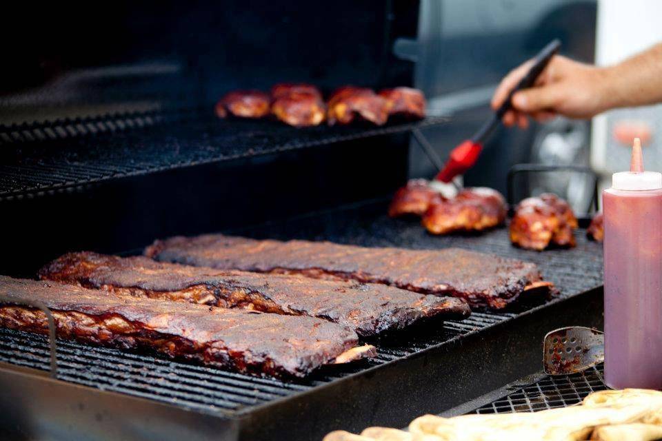 Travs Rib Shack Competition BBQ and Catering | restaurant | 1643 E Mission Blvd, Fayetteville, AR 72703, USA | 4798412690 OR +1 479-841-2690