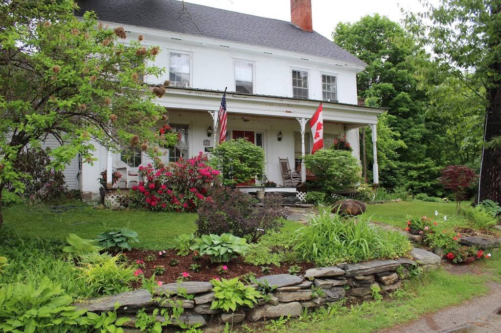 Stone Hearth Inn & Tavern | restaurant | 698 VT-11, Chester, VT 05143, USA | 8028752525 OR +1 802-875-2525