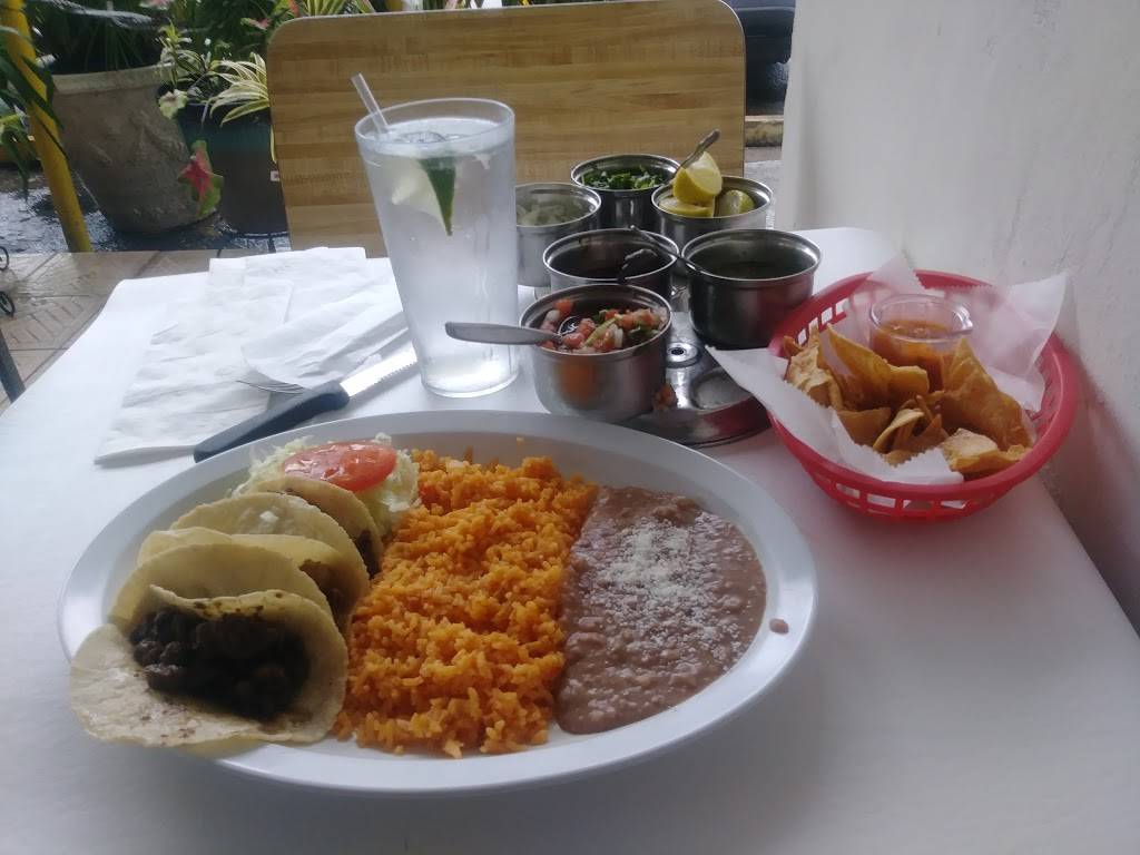 La Cruzada Restaurant | restaurant | 331 Park Pl, Homestead, FL 33030, USA | 3052426240 OR +1 305-242-6240