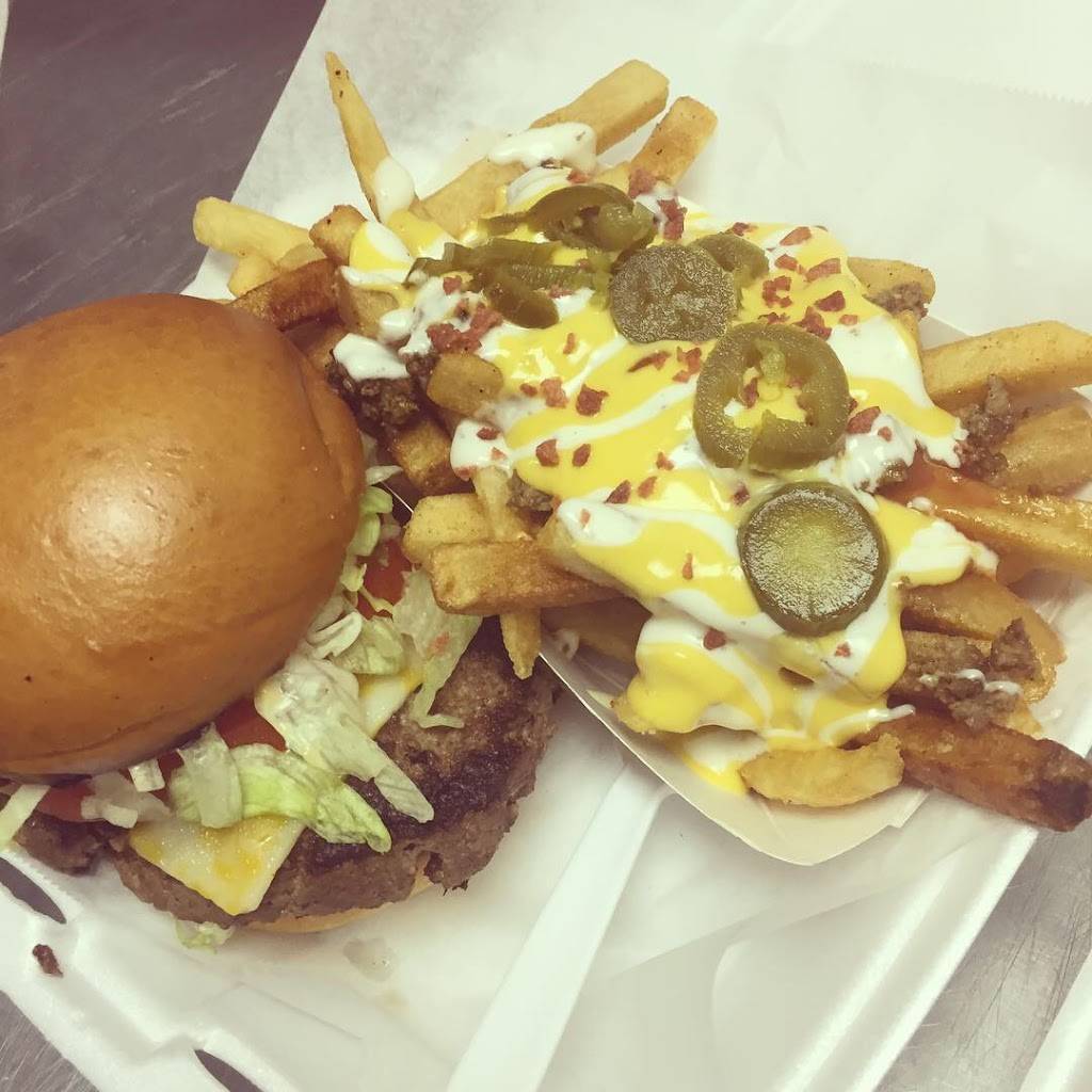 SUGABOATS RESTAURANT | restaurant | 201 Whitehall St, Jackson, TN 38301, USA | 7317364150 OR +1 731-736-4150