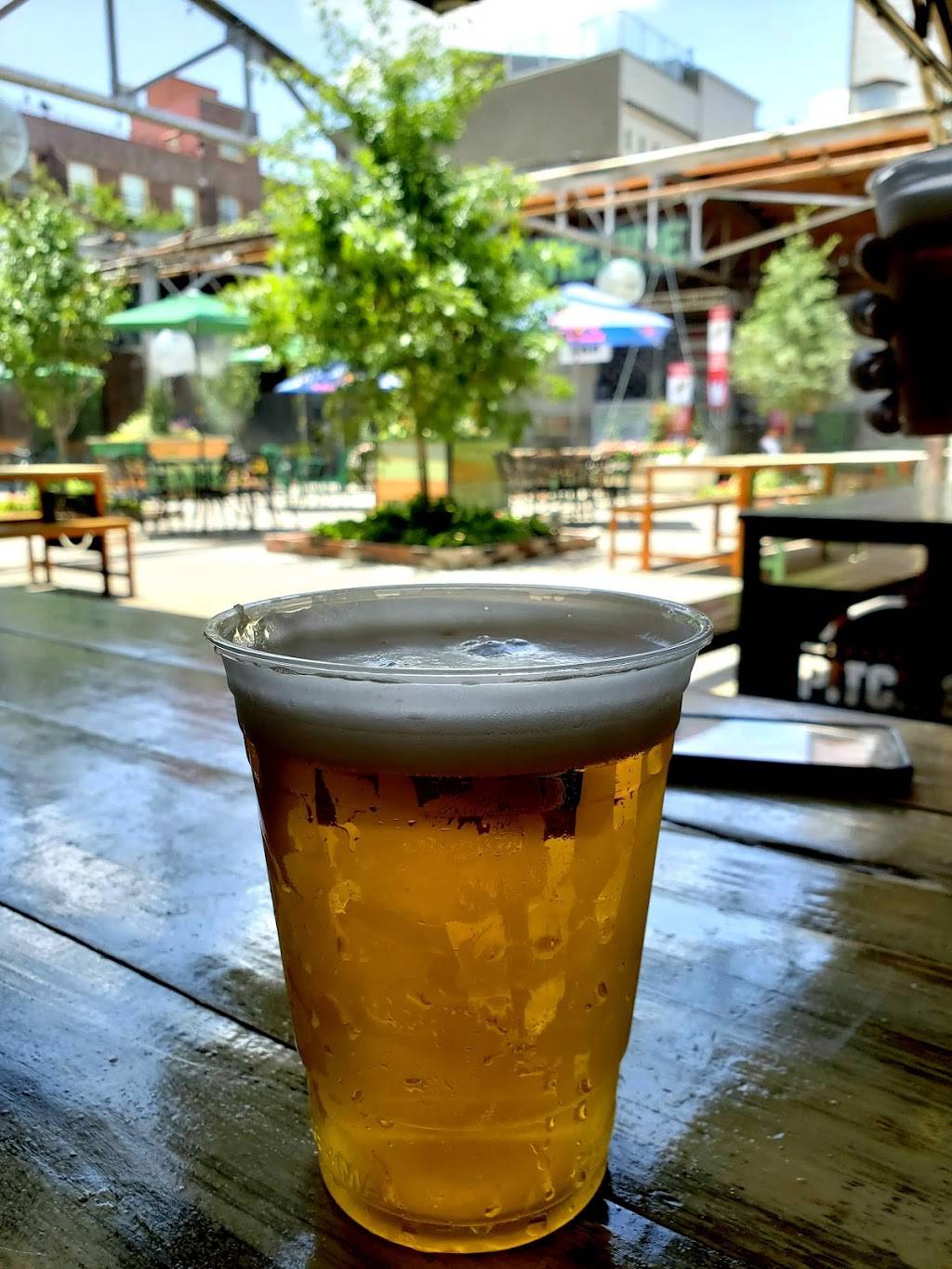 Pitch 25 | restaurant | 2120 Walker St, Houston, TX 77003, USA | 7138148157 OR +1 713-814-8157