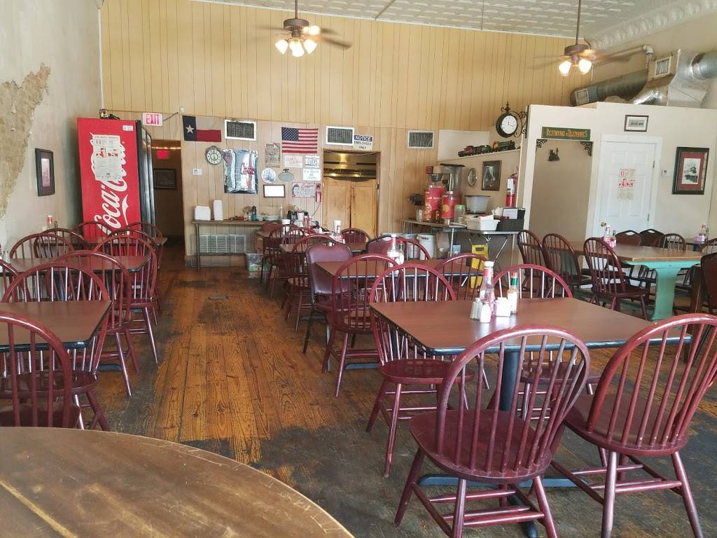 Railhead Cafe LLC | restaurant | 15115 Main St, Lytle, TX 78052, USA | 8307723434 OR +1 830-772-3434