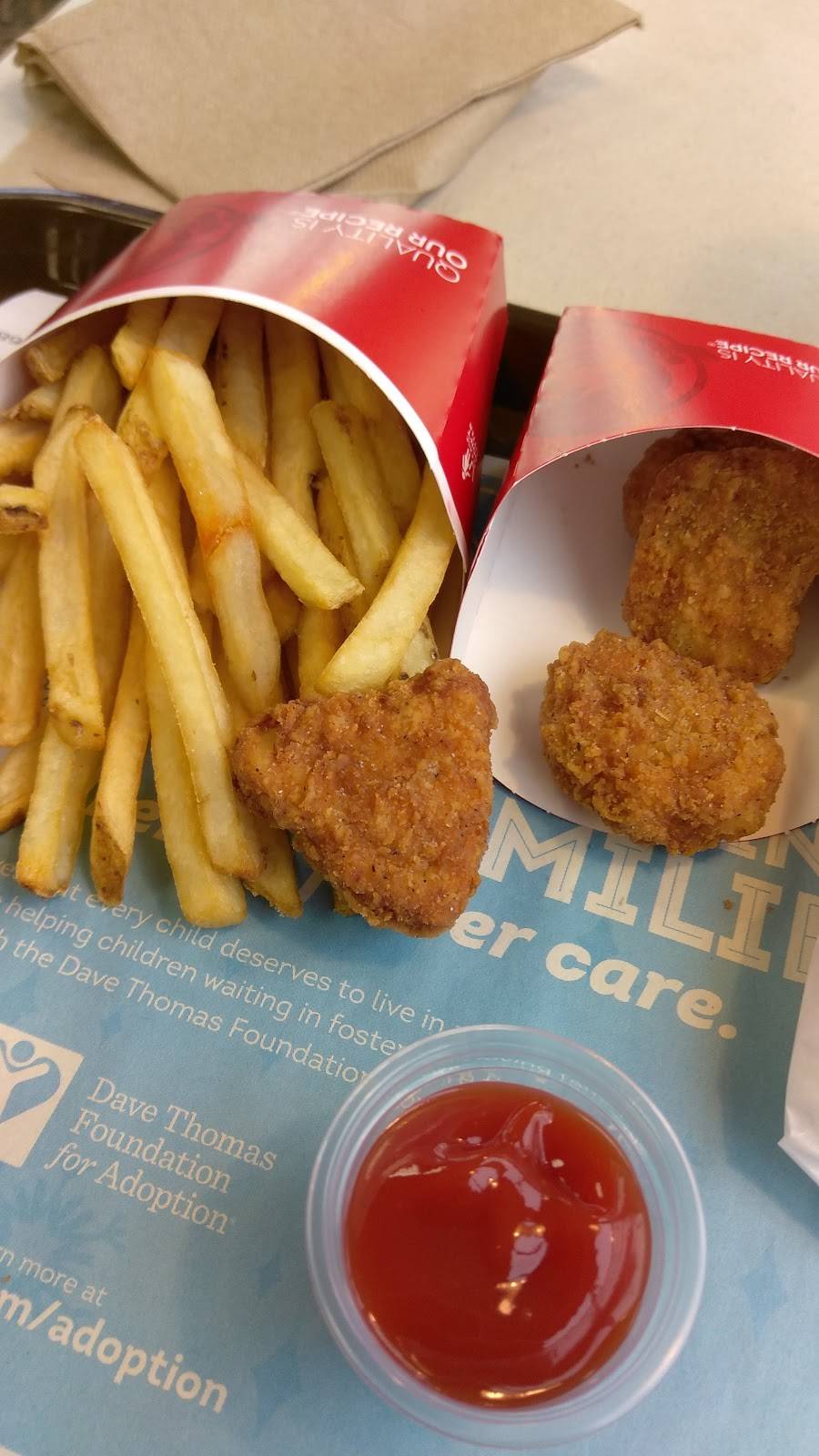 Wendys | restaurant | 771 Warwick Ave, Warwick, RI 02888, USA | 4019411358 OR +1 401-941-1358