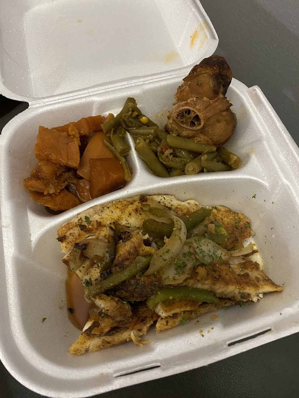 The Licking Chicago Express South Side | restaurant | 8827 S Stony Island Ave, Chicago, IL 60617, USA | 7735307522 OR +1 773-530-7522