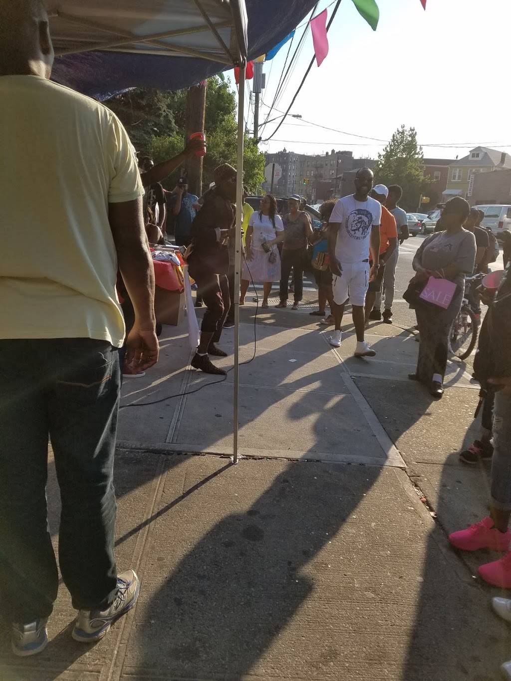 Finger Licking Jerk | restaurant | 1785 Nereid Ave, Bronx, NY 10466, USA | 3478430897 OR +1 347-843-0897