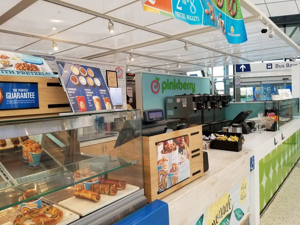 Auntie Annes | cafe | 2626 E Katella Ave, Anaheim, CA 92806, USA | 6572210670 OR +1 657-221-0670