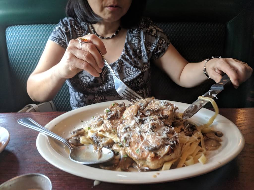 Giannos | restaurant | 1124 Eastchester Dr, High Point, NC 27265, USA | 3368850762 OR +1 336-885-0762