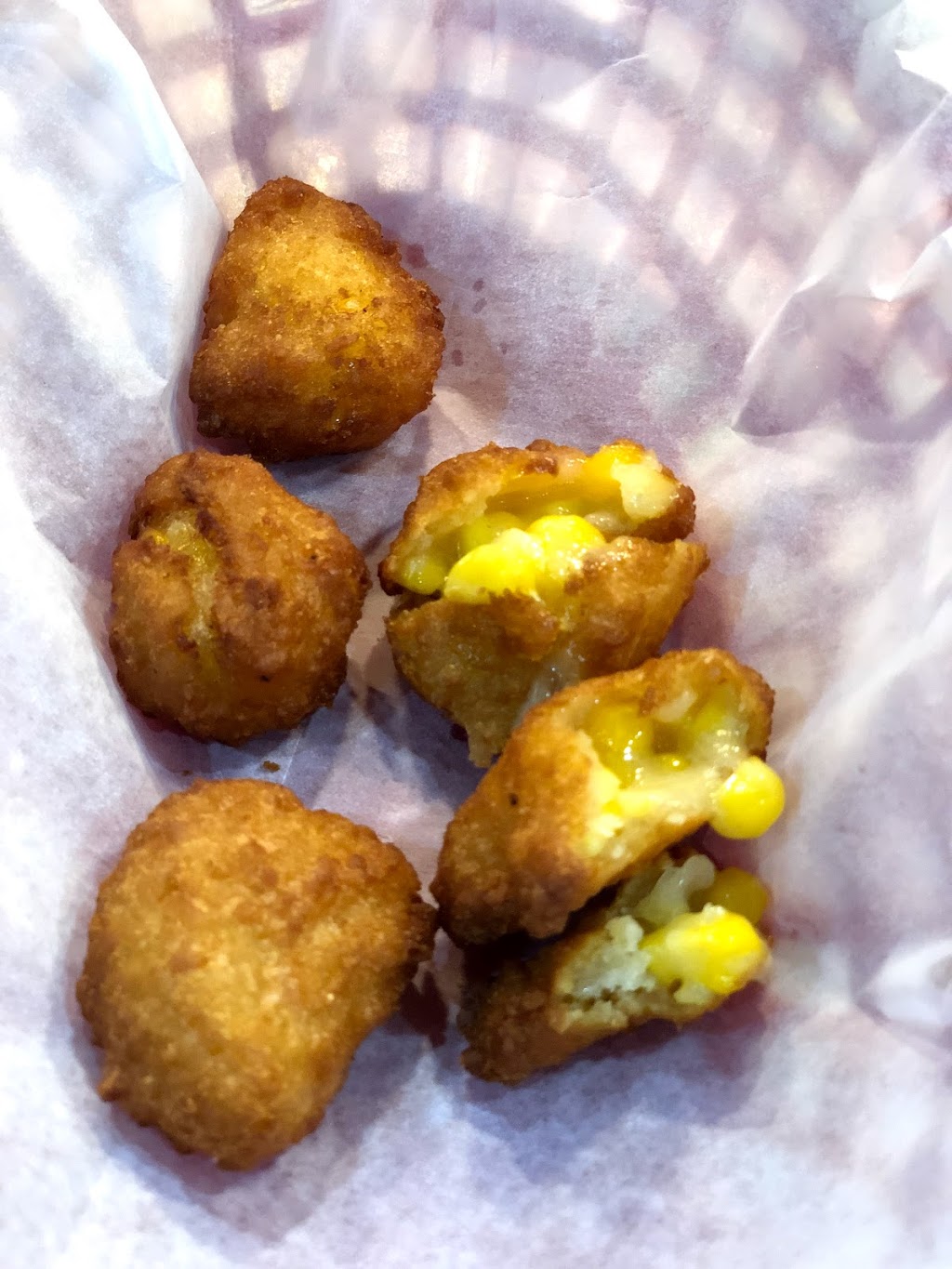 Faimus Wings | restaurant | 317 W Ave A, Belle Glade, FL 33430, USA | 5617088159 OR +1 561-708-8159