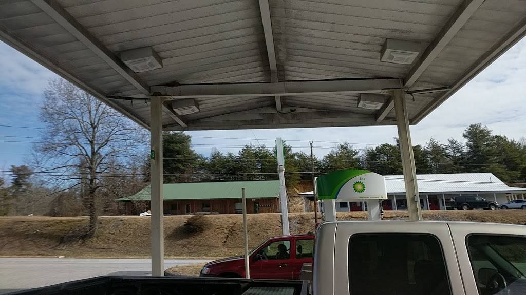 Saluda Truck Plaza | night club | 1380 Ozone Dr, Saluda, NC 28773, USA | 8287494921 OR +1 828-749-4921