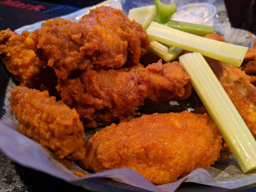 On The Clock Bar & Grill | restaurant | 4301 S Howell Ave, Milwaukee, WI 53207, USA | 4147442383 OR +1 414-744-2383