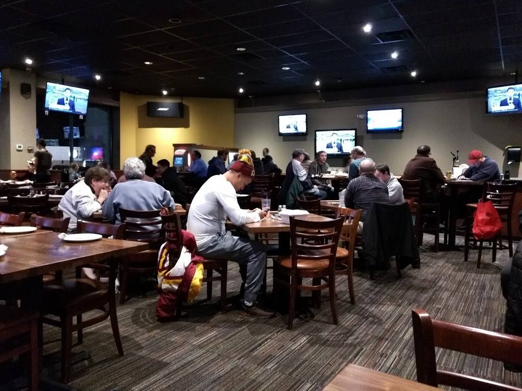 Buffalo Wing Factory | restaurant | 2260-D Hunters Woods Plaza, Reston, VA 20191, USA | 7033909015 OR +1 703-390-9015