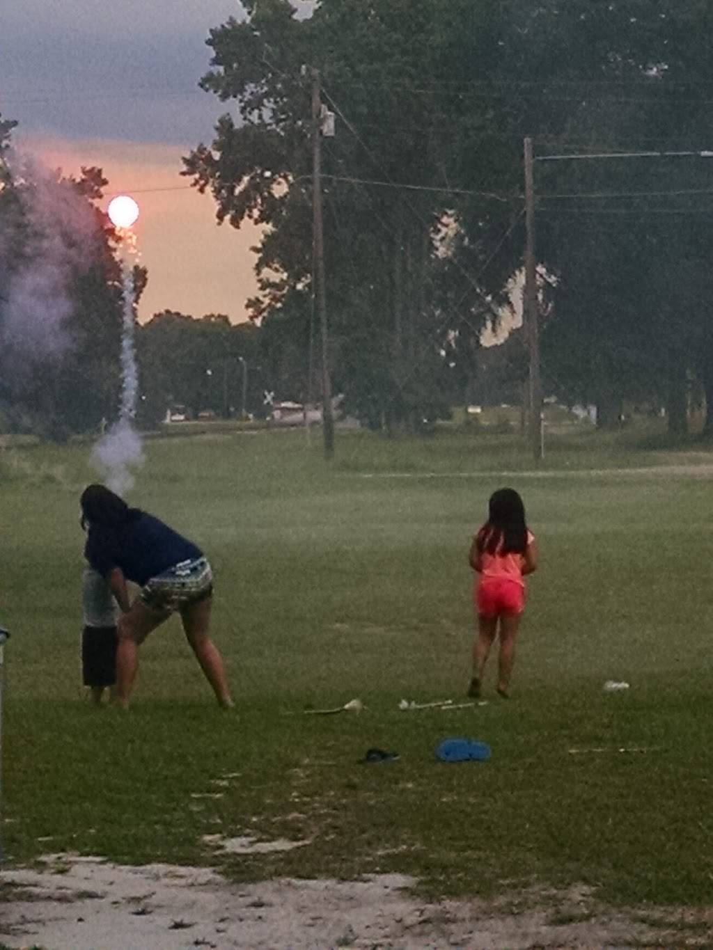 Benson Grill | restaurant | 1112 W Seaboard St, Bladenboro, NC 28320, USA | 9108633695 OR +1 910-863-3695