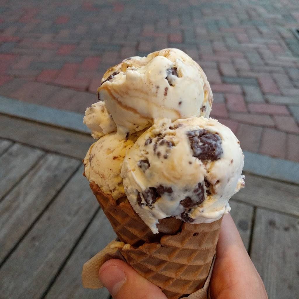 Ben & Jerry’s | bakery | 6 Nathan Nye St, Freeport, ME 04032, USA | 2078653407 OR +1 207-865-3407