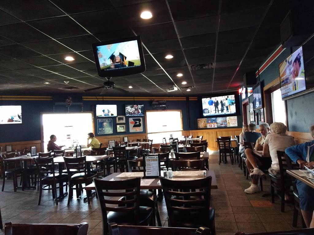 Buffalo Sports Garden | restaurant | 2945 Southwestern Blvd, Orchard Park, NY 14127, USA | 7166744113 OR +1 716-674-4113