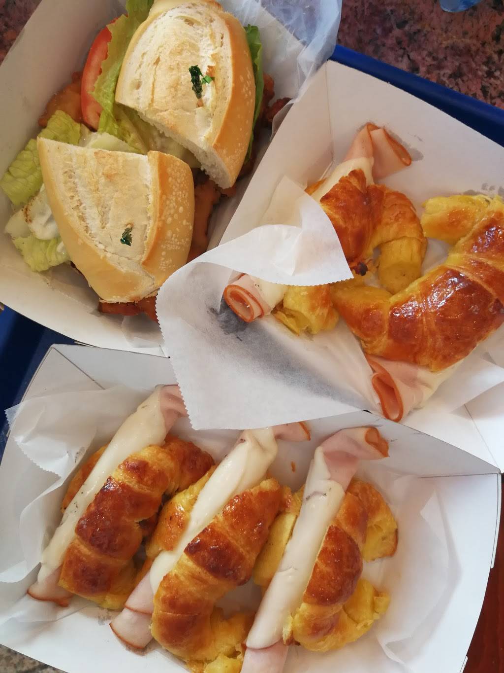 Buenos Aires Bakery & Cafe | bakery | 7134 Collins Ave, Miami Beach, FL 33141, USA | 3058617887 OR +1 305-861-7887