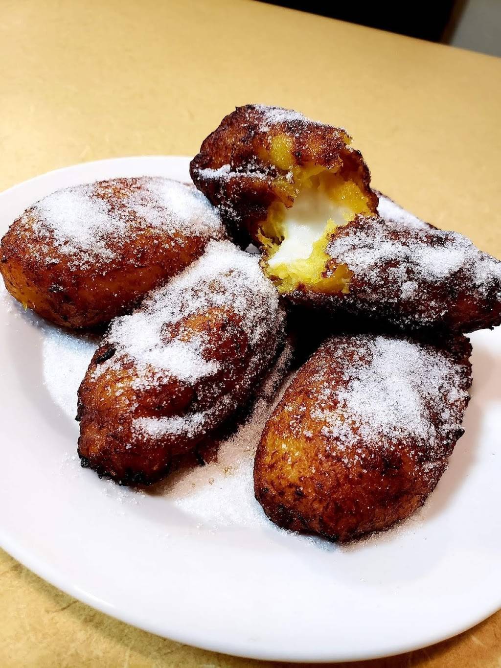 Salvadorian Authentic Restaurant | restaurant | 939 Tracy Ln suit A, Clarksville, TN 37040, USA | 9312781774 OR +1 931-278-1774