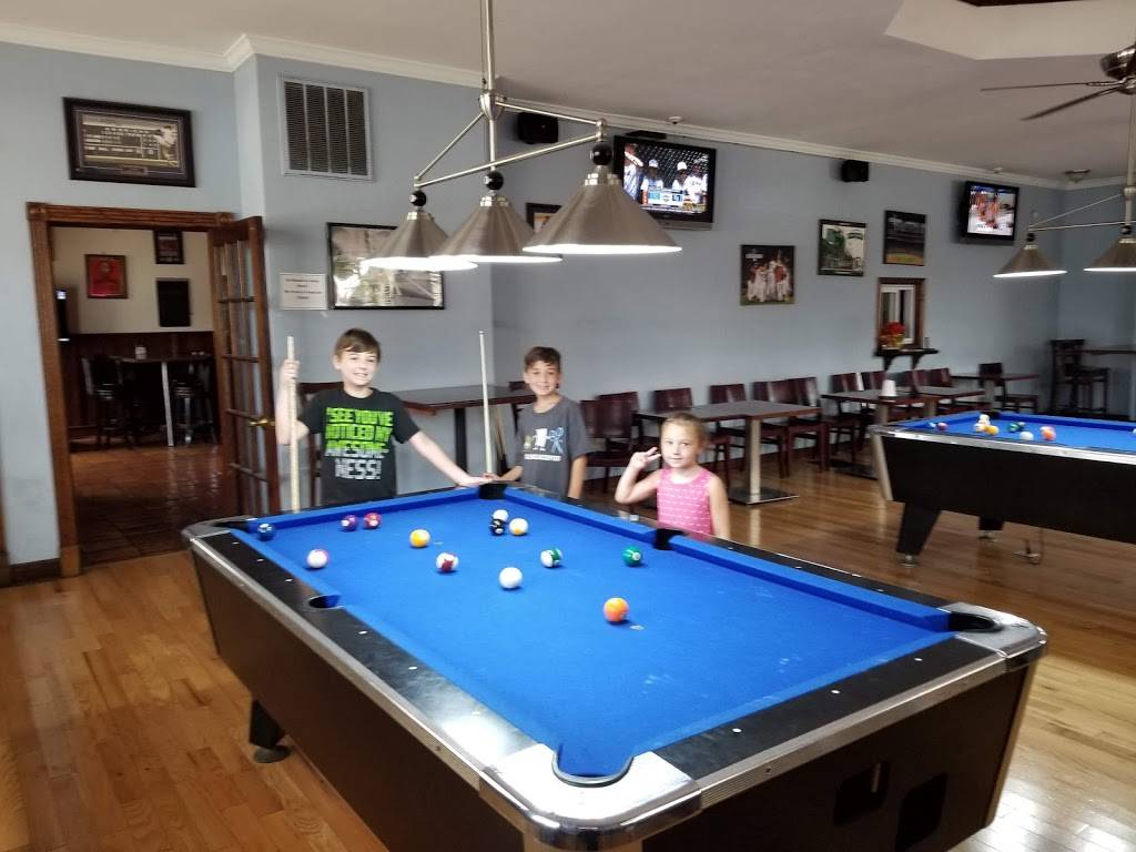 The Bar | restaurant | 266 Dartmouth St, New Bedford, MA 02740, USA | 7749927588 OR +1 774-992-7588