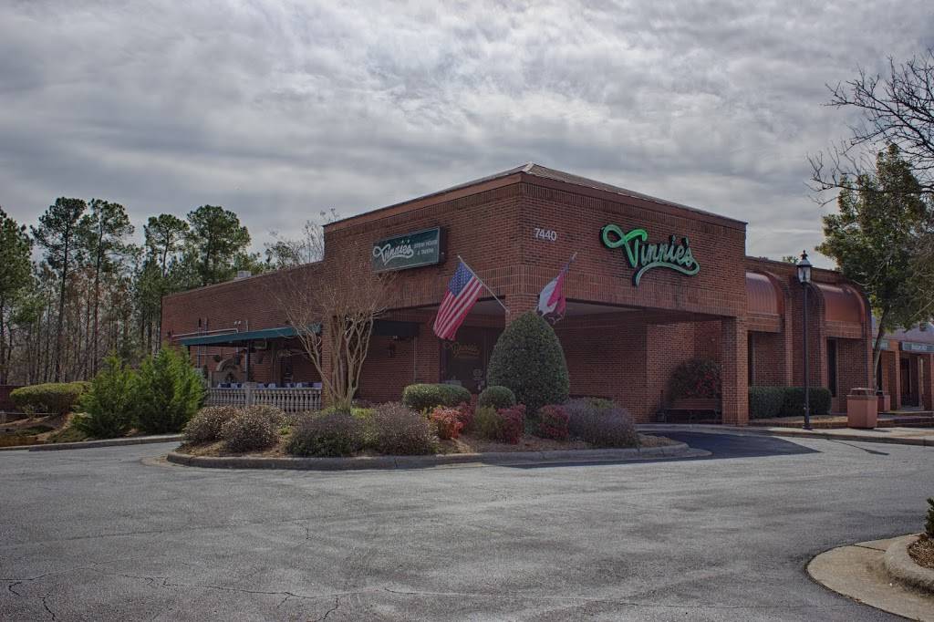 Vinnies Steak House & Tavern | restaurant | 7440 Six Forks Rd, Raleigh, NC 27615, USA | 9198477319 OR +1 919-847-7319