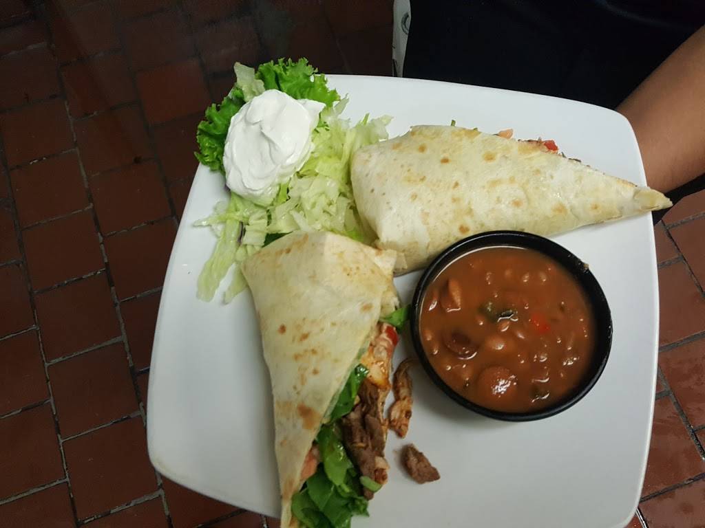 Papis Mexican Cuisine | restaurant | 1775 S Range Ave, Denham Springs, LA 70726, USA | 2256640006 OR +1 225-664-0006