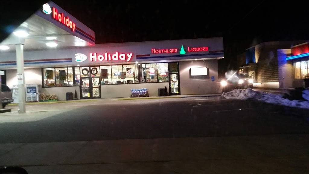 Holiday Stationstores | cafe | 314 E Badger St, Waupaca, WI 54981, USA | 7152583345 OR +1 715-258-3345