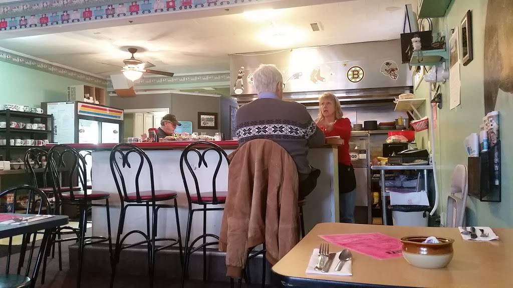 Hoatys of Hampton | restaurant | 682 Lafayette Rd, Hampton, NH 03842, USA | 6039261198 OR +1 603-926-1198