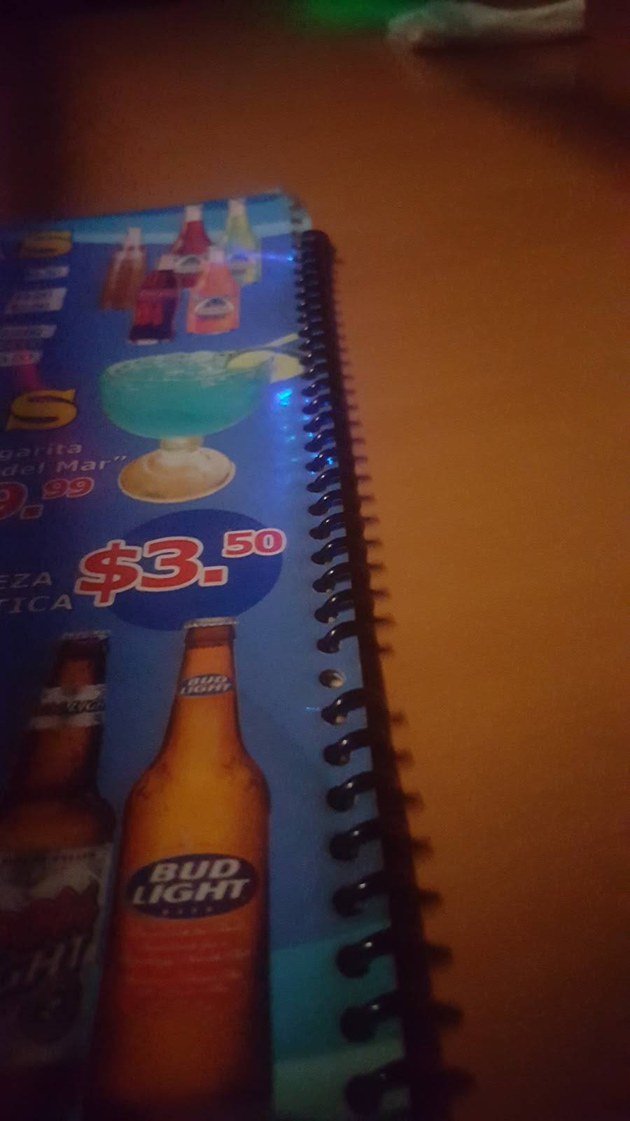 Fiesta Del Mar Family Restaurant | restaurant | 12803 Ambaum Blvd SW, Burien, WA 98146, USA | 2064665251 OR +1 206-466-5251