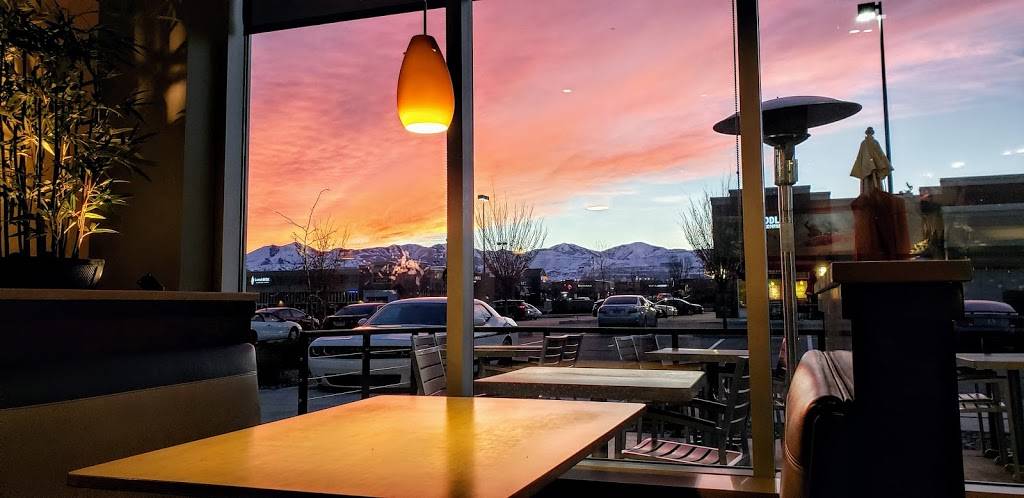 The Habit Burger Grill | meal takeaway | 11428 S Pkwy Plaza Dr #100, South Jordan, UT 84095, USA | 8014954267 OR +1 801-495-4267