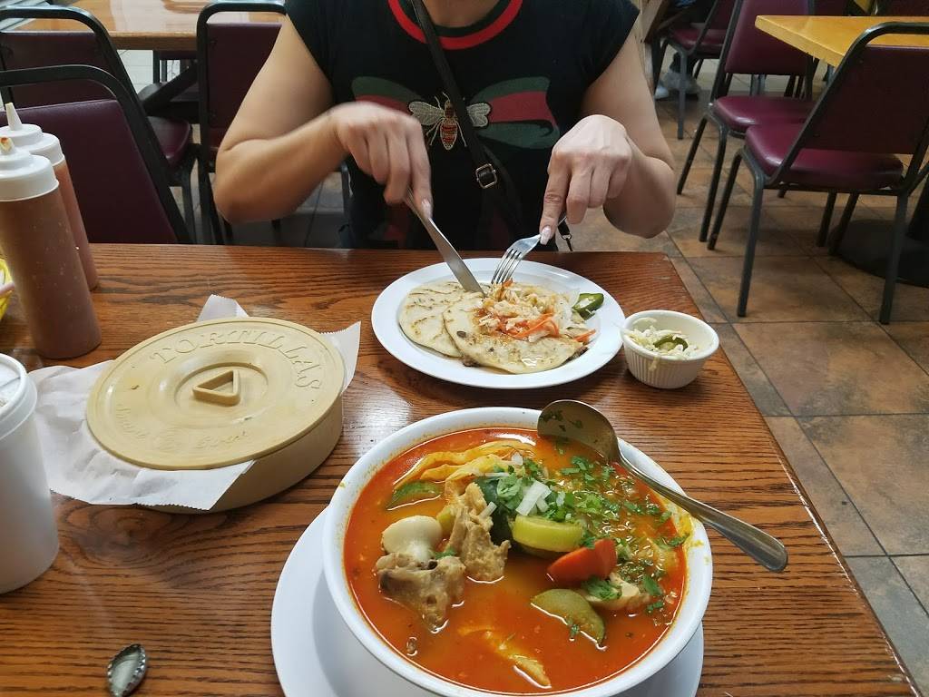 El Tazumal Pupuseria Y Panaderia | restaurant | 16014 Pioneer Blvd, Norwalk, CA 90650, USA | 5629266722 OR +1 562-926-6722