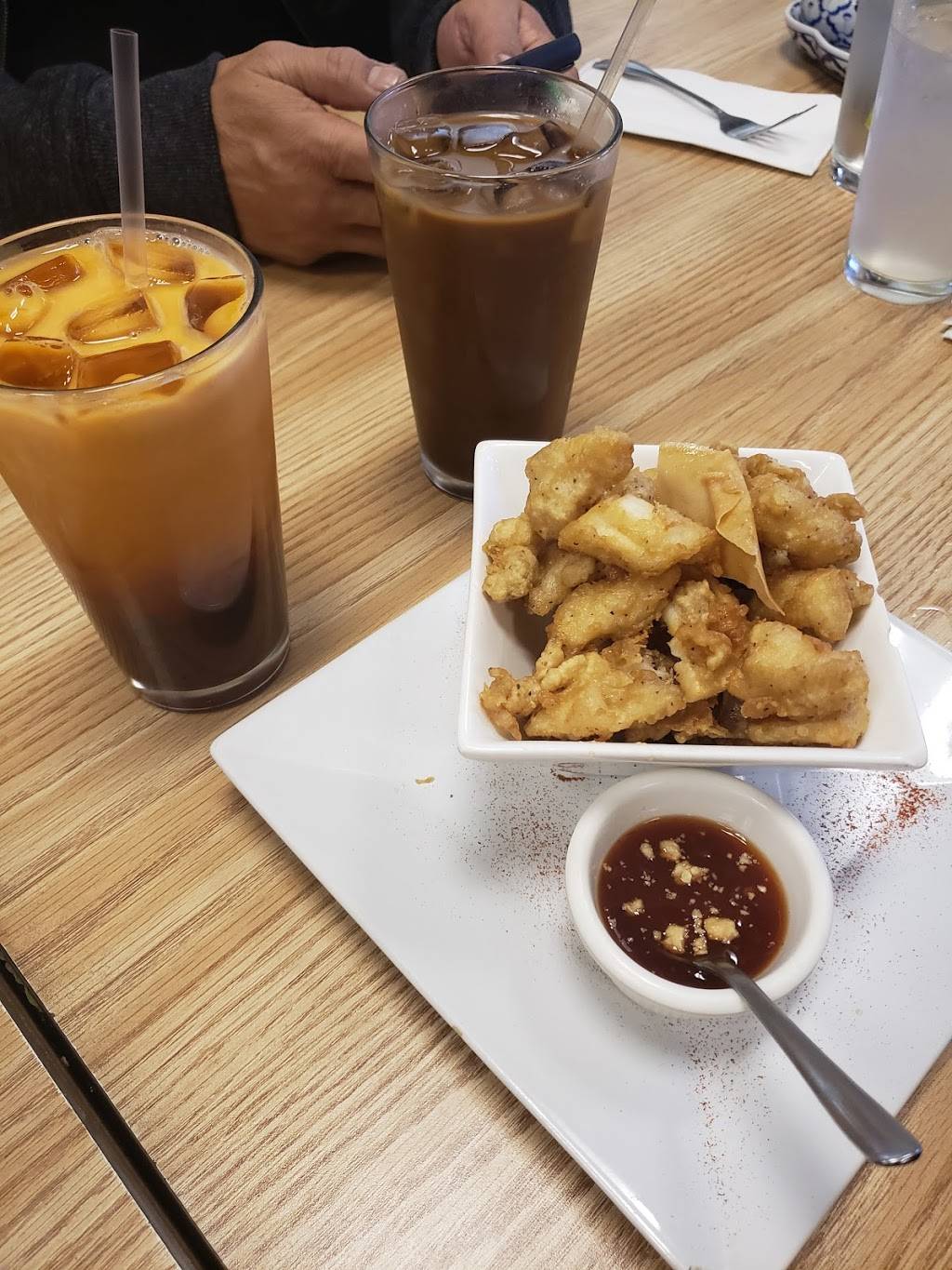 Thai Thai Restaurant | restaurant | 222 N El Dorado St suite d, Stockton, CA 95202, USA | 2094642999 OR +1 209-464-2999