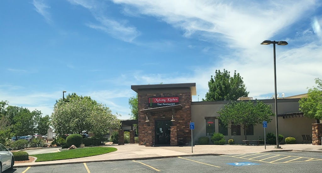 Mekong Kitchen Thai Restaurant | restaurant | 847 W State St, Hurricane, UT 84737, USA | 4356352272 OR +1 435-635-2272