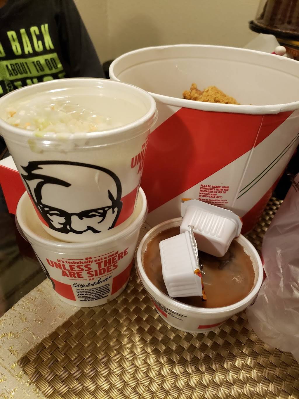 KFC | restaurant | 7617 S Western Ave, Oklahoma City, OK 73139, USA | 4056361143 OR +1 405-636-1143