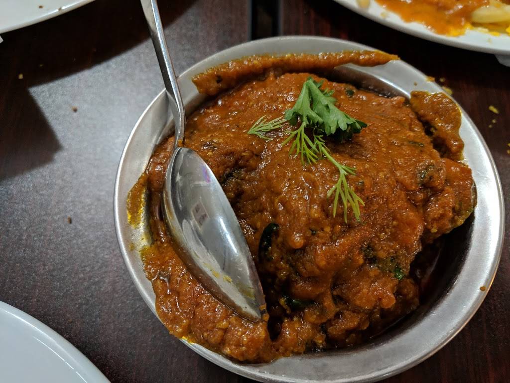 Indian Hut Restaurant | restaurant | 3 Mountain St, Grimsby, ON L3M 3J5, Canada | 2893360718 OR +1 289-336-0718