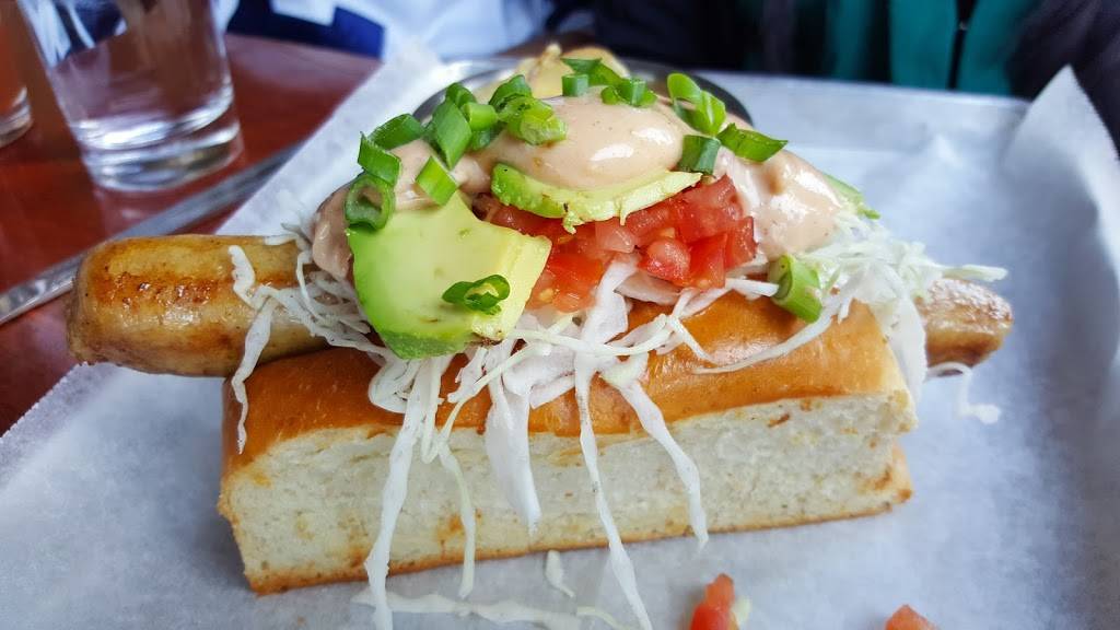 Destination Dogs | restaurant | 101 Paterson St, New Brunswick, NJ 08901, USA | 7329931016 OR +1 732-993-1016