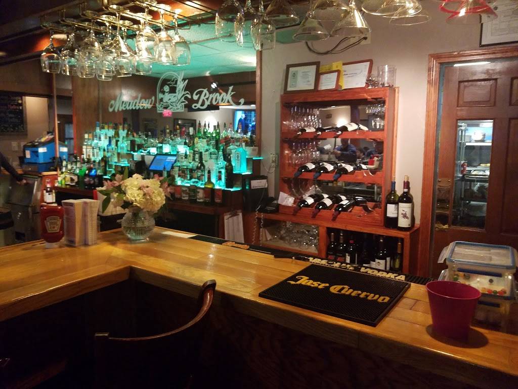 The Meadow Brook Restaurant & Functions | restaurant | 1486 Main St, Hanson, MA 02341, USA | 7812937900 OR +1 781-293-7900