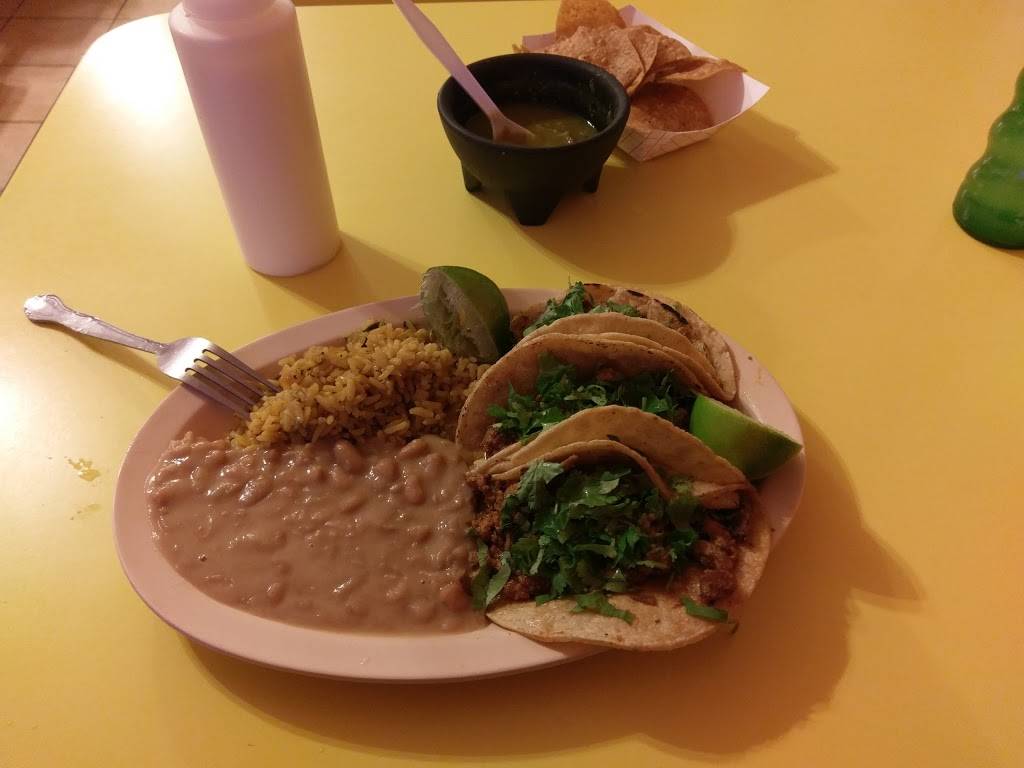 Taqueria El Amigo | restaurant | 2042 S Afton Rd, Beloit, WI 53511, USA | 6083654497 OR +1 608-365-4497