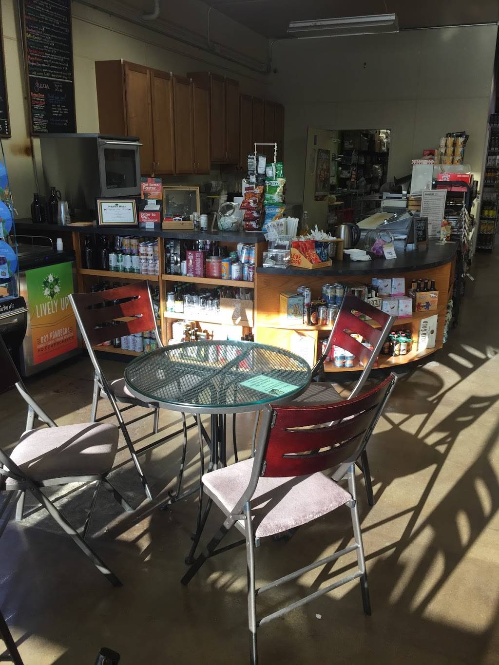 Health Hutt | restaurant | 3112 Henry St, Norton Shores, MI 49441, USA | 2317391568 OR +1 231-739-1568