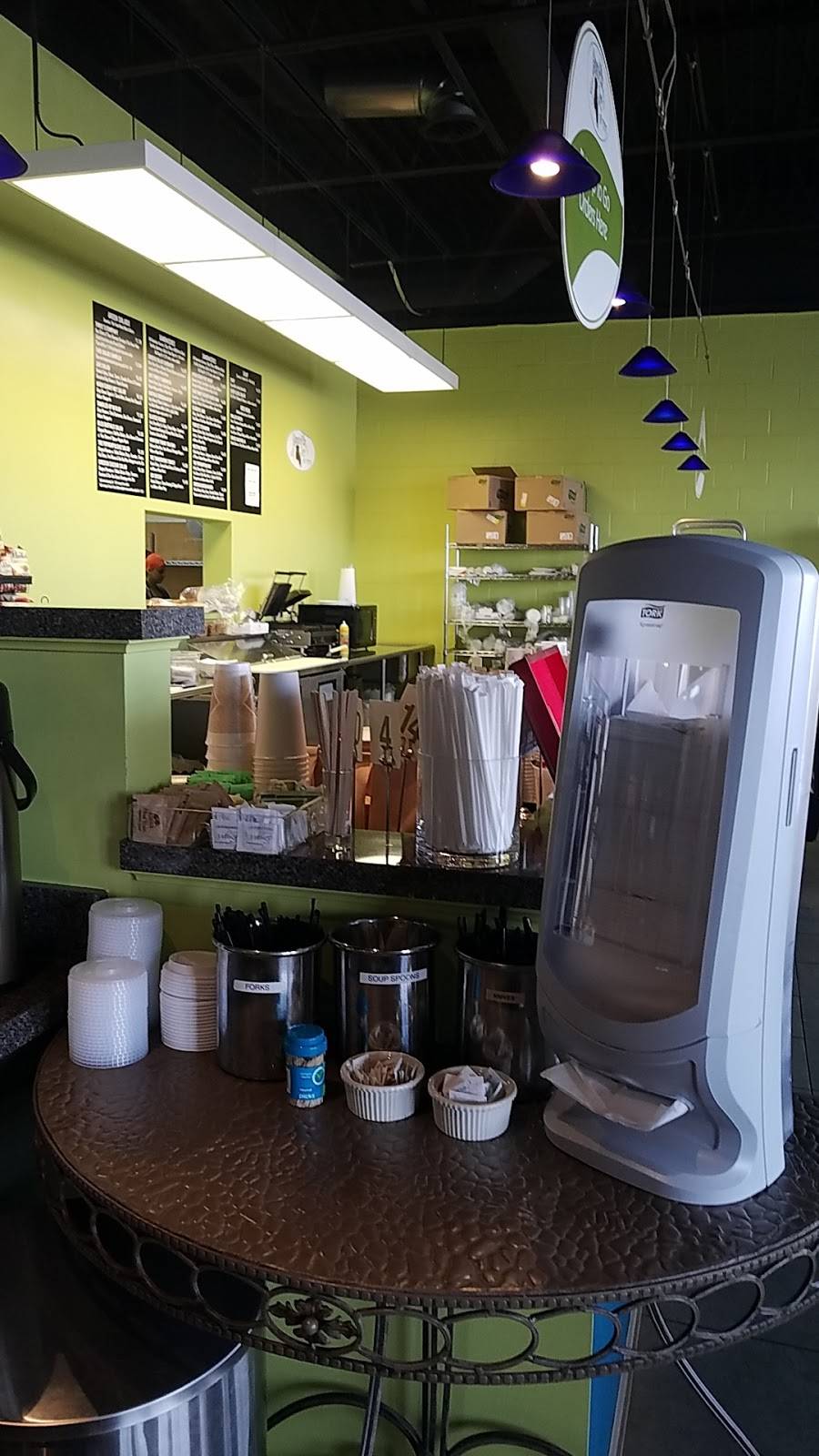 The Granola Jar @ 111 | restaurant | 111 S Green River Rd suite d, Evansville, IN 47715, USA | 8124018111 OR +1 812-401-8111